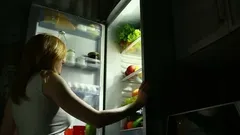 Koniec nočnému vyjedaniu: Zapamätajte si tieto jednoduché triky, ako zvládnuť chuť na jedlo pred spaním